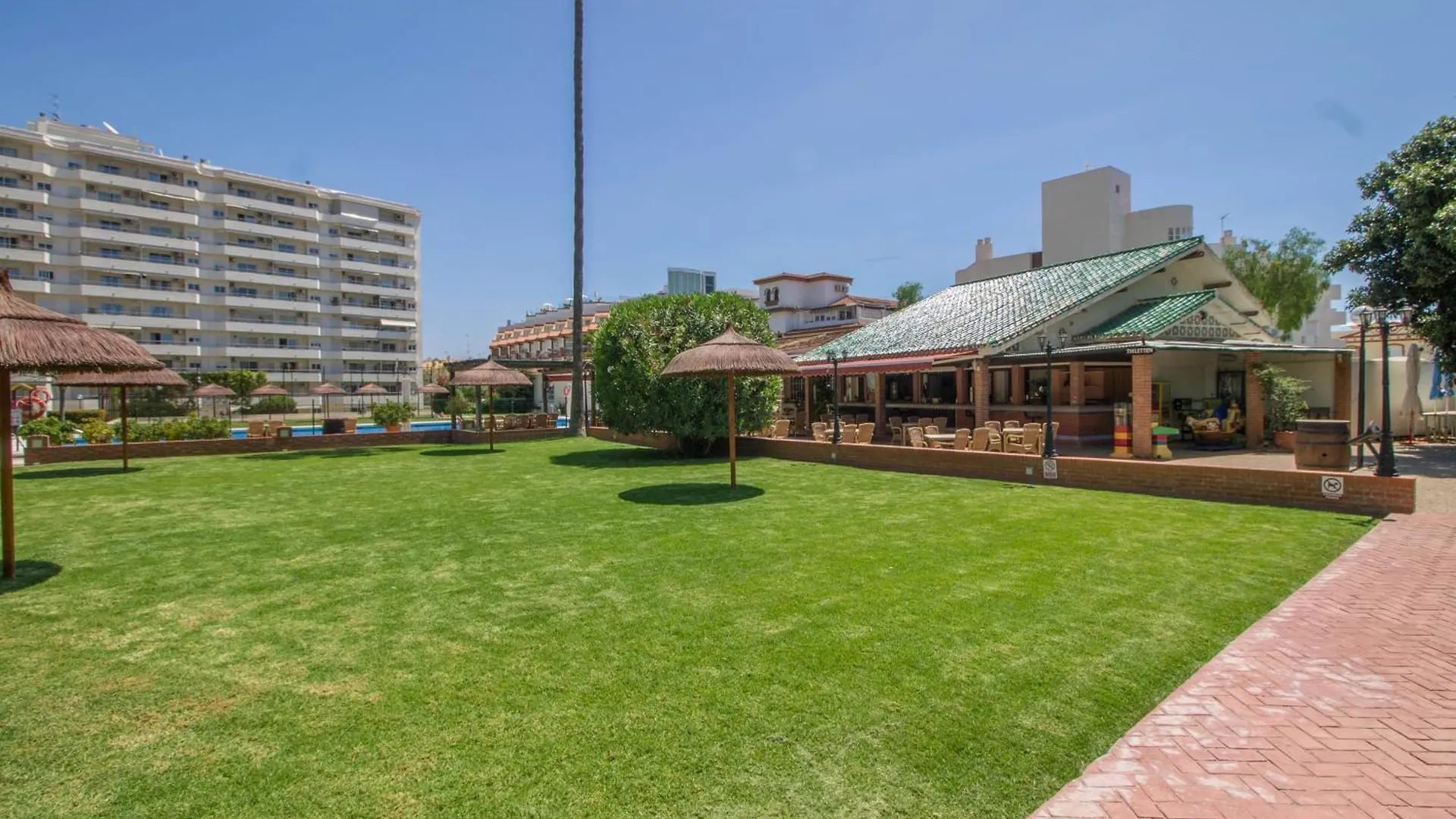 Carihuela Palace 419 By Ivi Real Estate 托雷莫利诺斯 0*,  西班牙